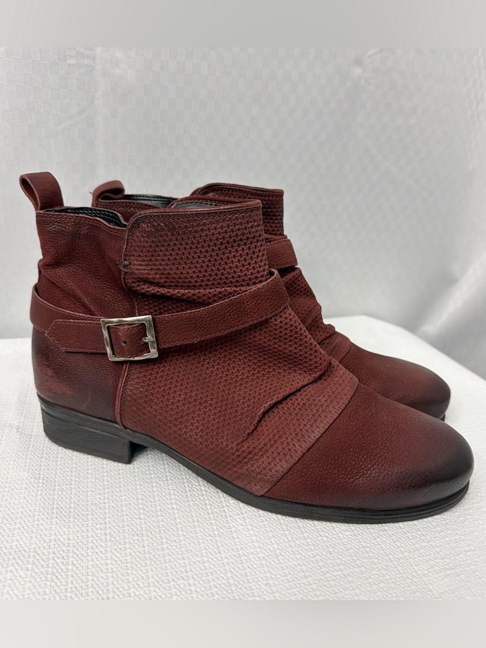 Miz Mooz Suzy Boots Women's 10.5-11 Wide Red Ankle Leather Side Zip 42